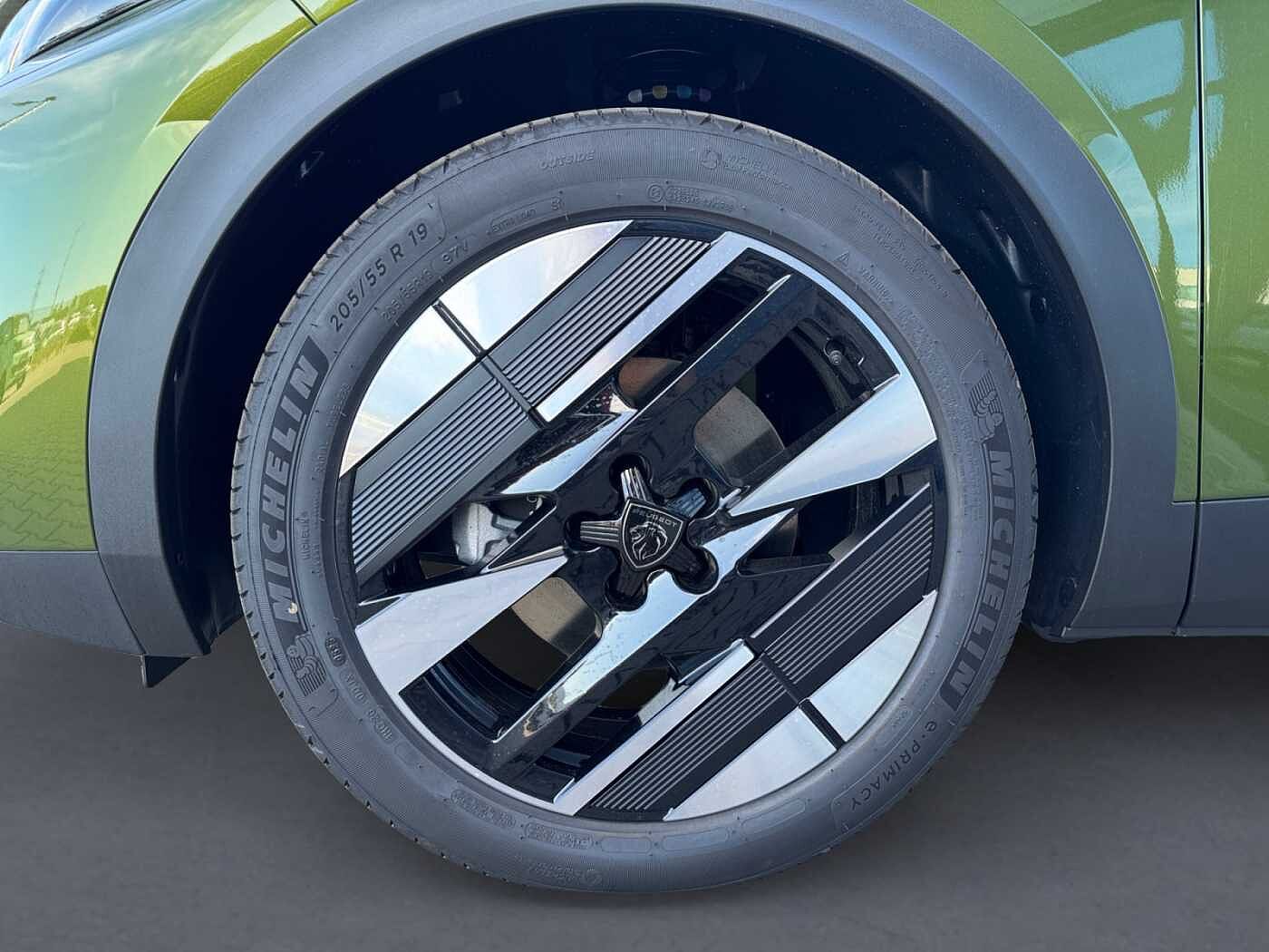 Peugeot 408 – NUOVA 408 HYBRID GT EXCLUSIVE 145 CV  