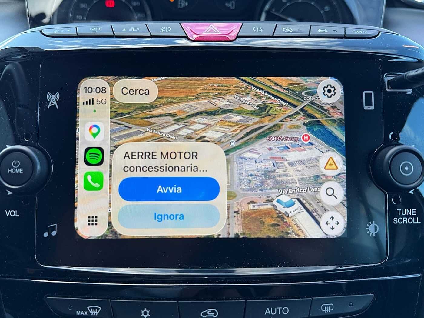 Lancia Ypsilon – 1.0 FireFly Hybrid Alberta Ferretti  