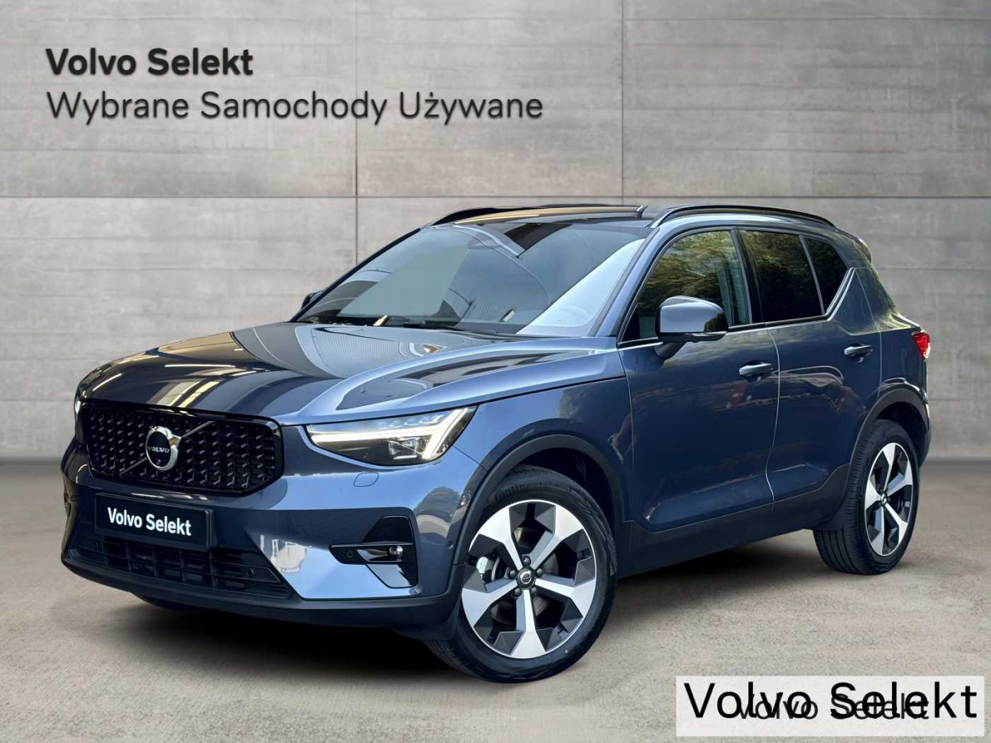 XC40 B4 Plus Dark aut