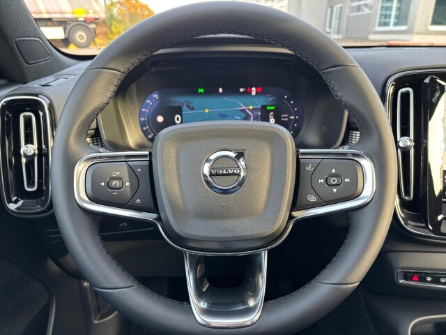 Volvo EX40 – Bild 13