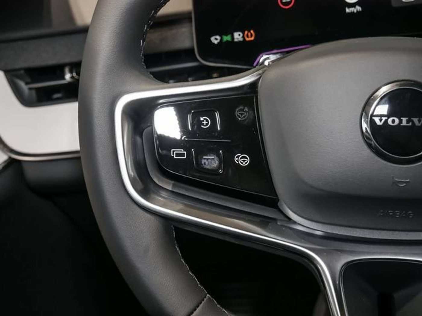 Volvo EX90 – Bild 22