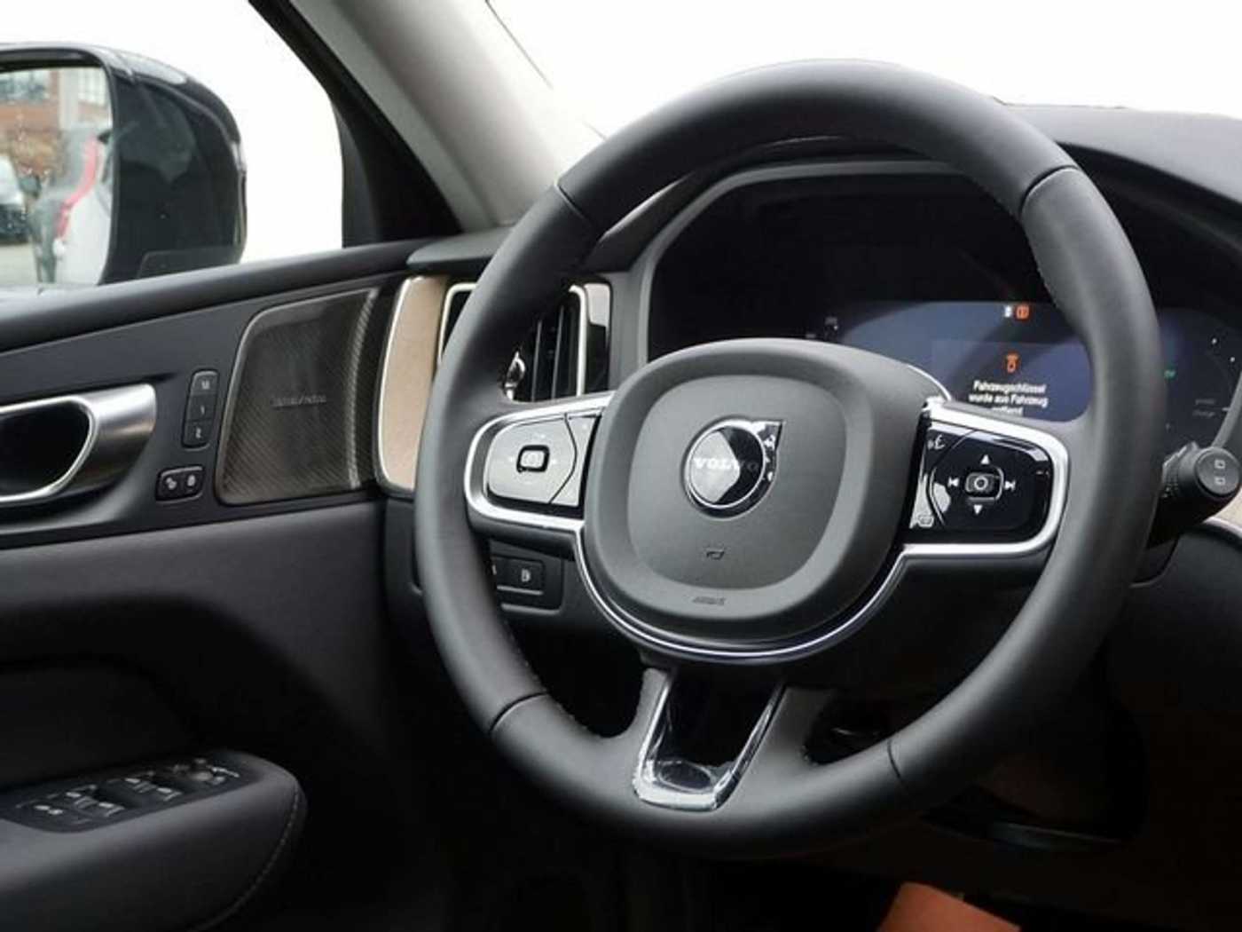 Volvo XC60 – Bild 9