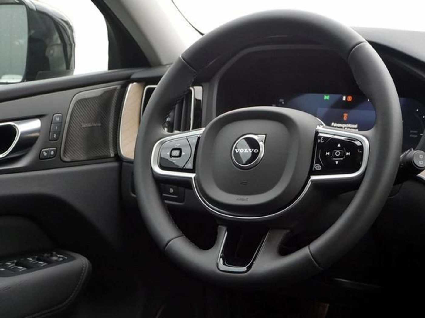 Volvo XC60 – Bild 8