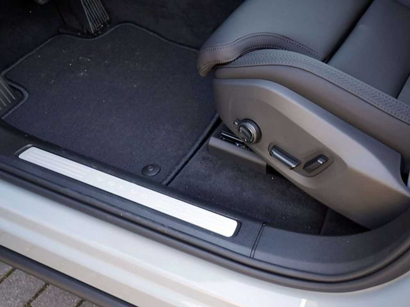 Volvo XC60 – Bild 13