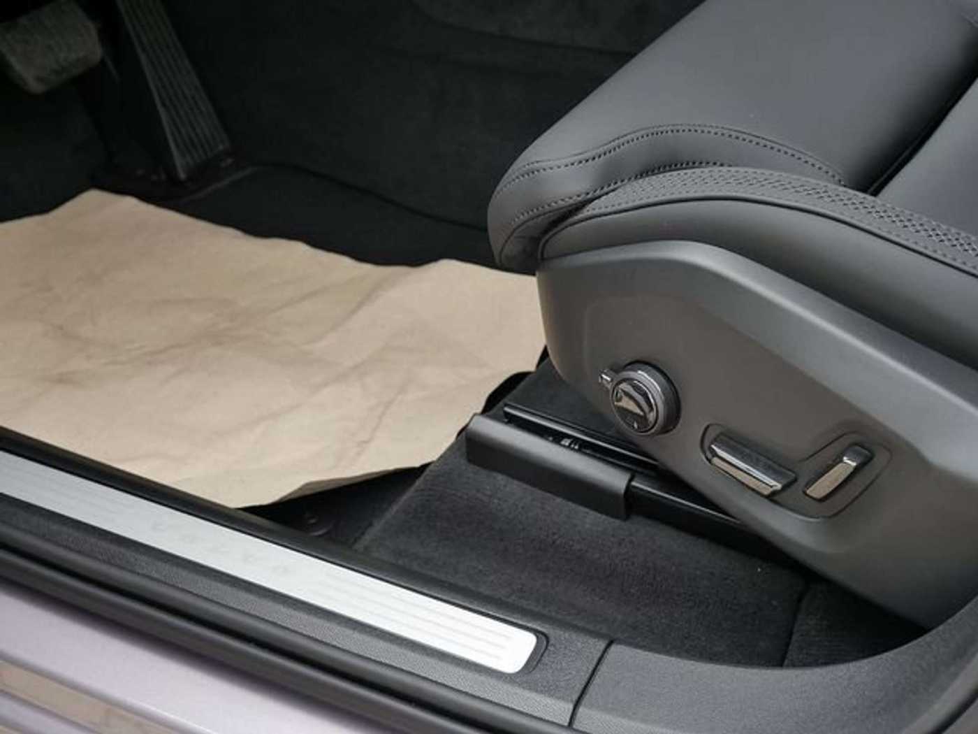 Volvo XC60 – Bild 12