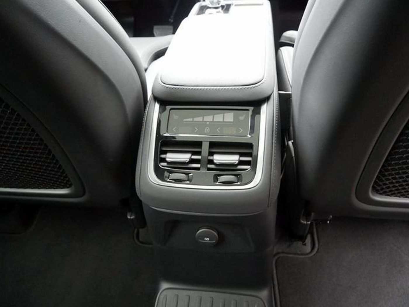 Volvo XC90 – Bild 9