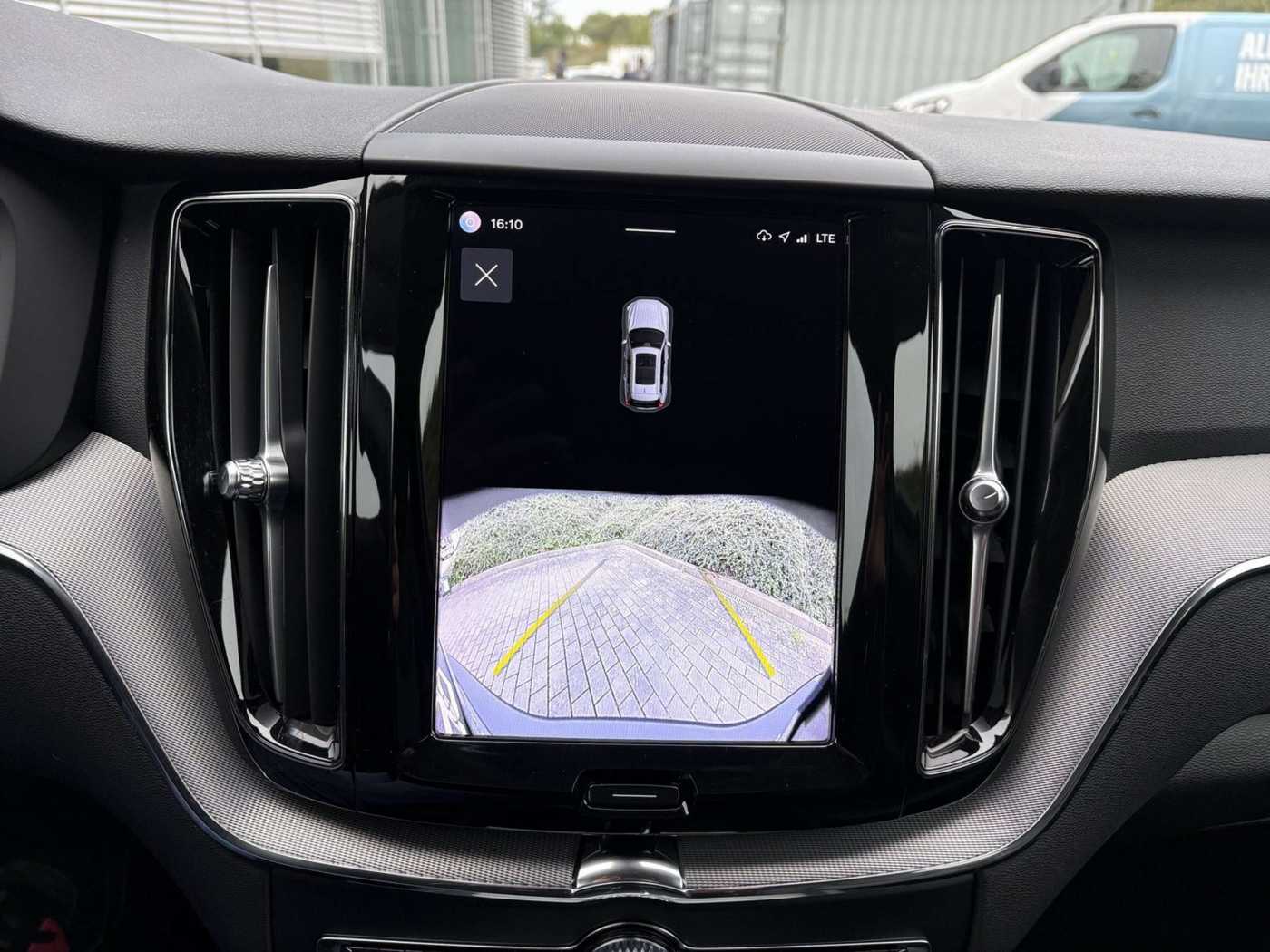 Volvo XC60 – Bild 12