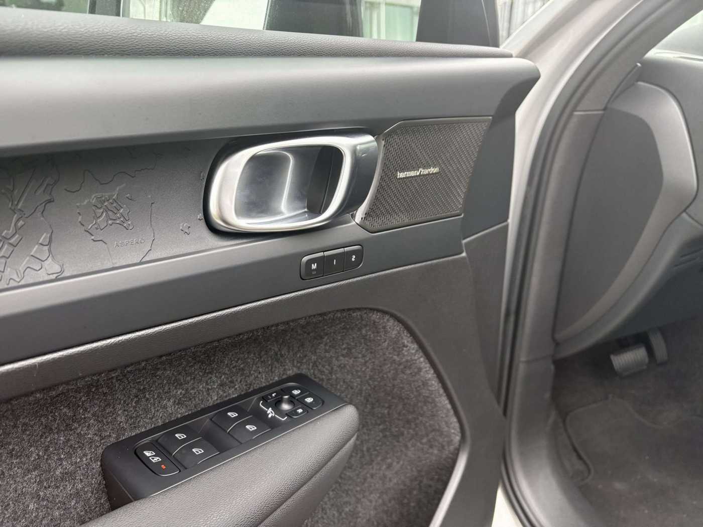 Volvo C40 Recharge – Bild 11