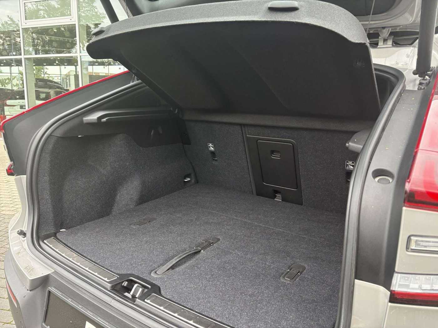 Volvo C40 Recharge – Bild 16