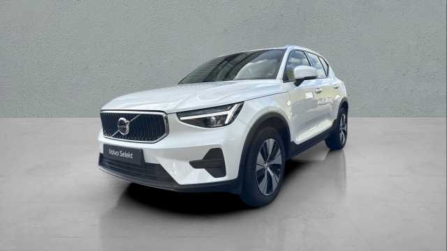 XC40 in Crystal White Pearl