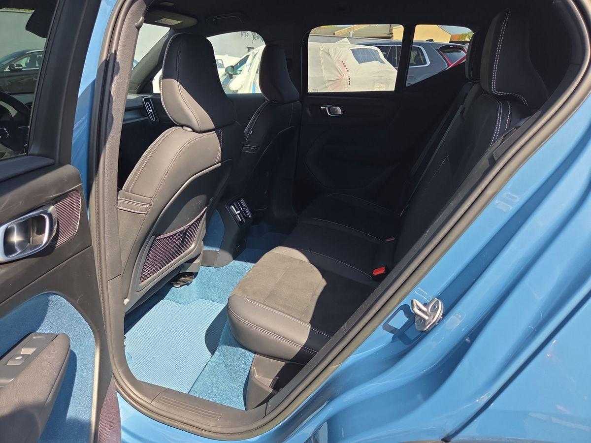 Volvo XC40 – Bild 15