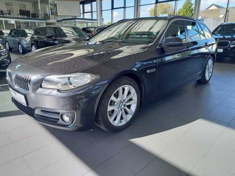 BMW 520d Touring Aut. Navi+,4-Zonen-Klima. ,Pano, AHK