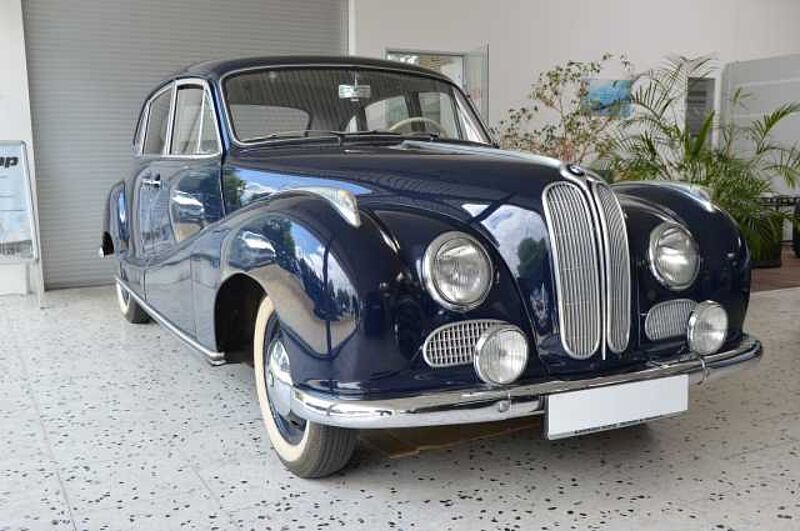 BMW 501