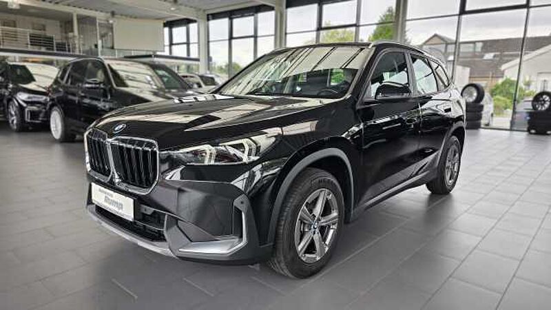 BMW X1 sDrive18i AHK | SHZ | Adap. LED | ACC