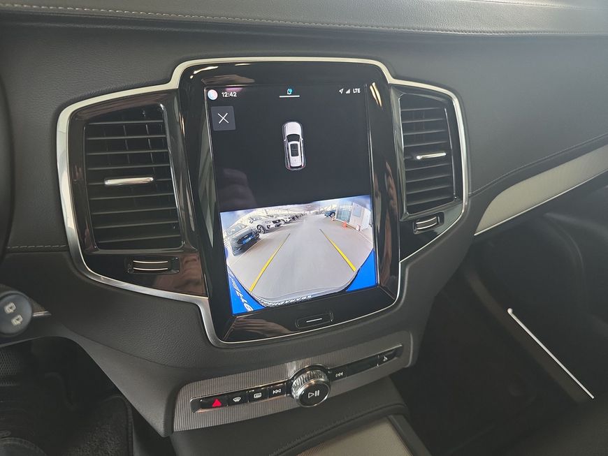 Volvo XC90 – Bild 16