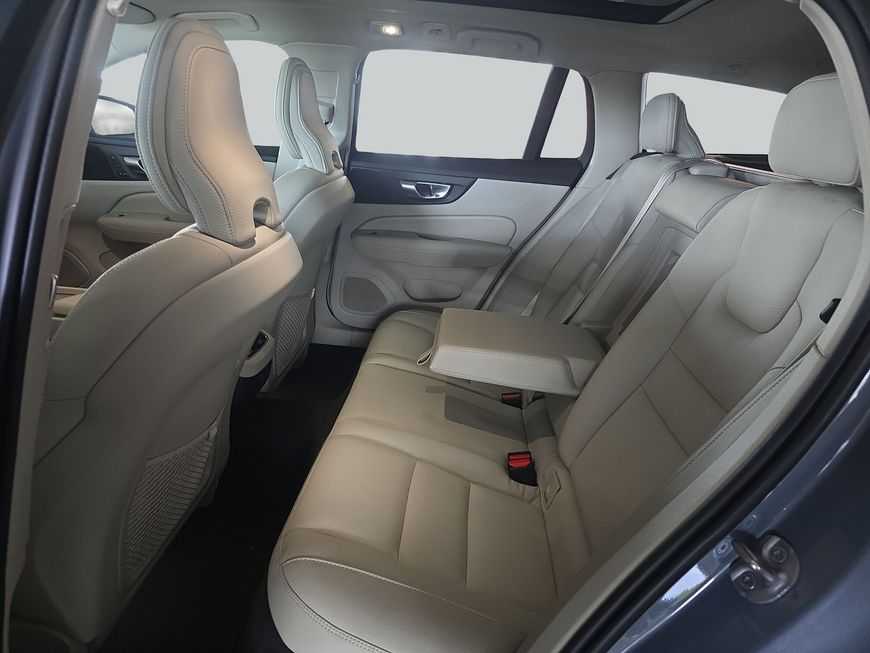 Volvo V60 Cross Country – Bild 10