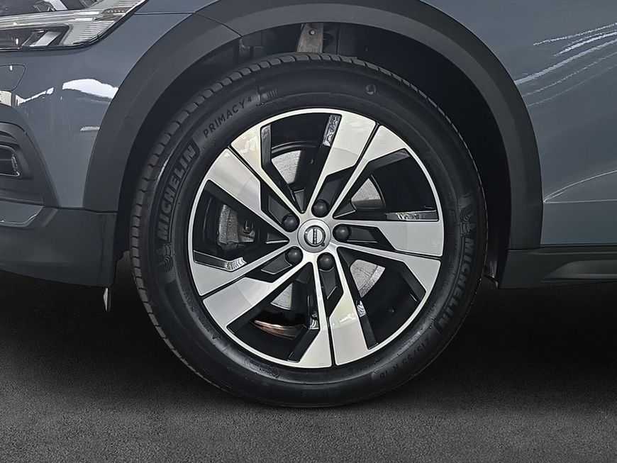 Volvo V60 Cross Country – Bild 13