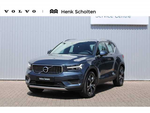 XC40 in Denim Blue