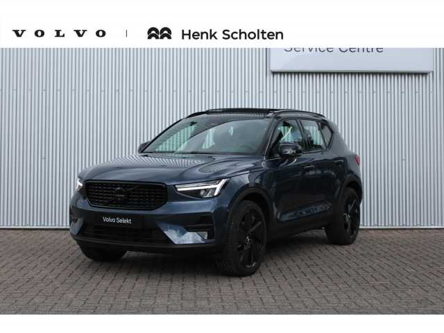 XC40 in Denim Blue