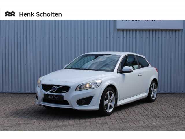 C30 in Ice White