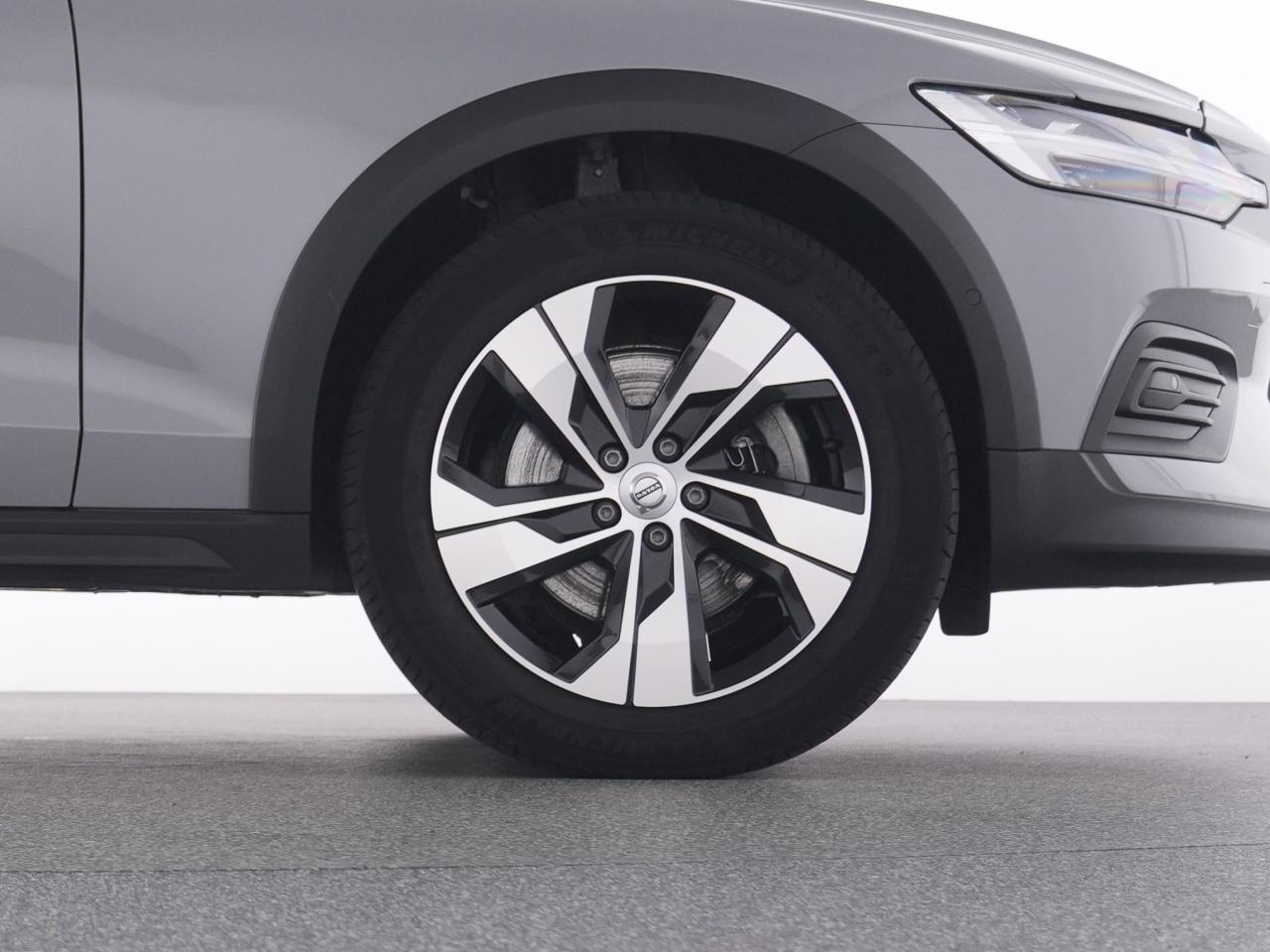Volvo V60 Cross Country – Bild 22