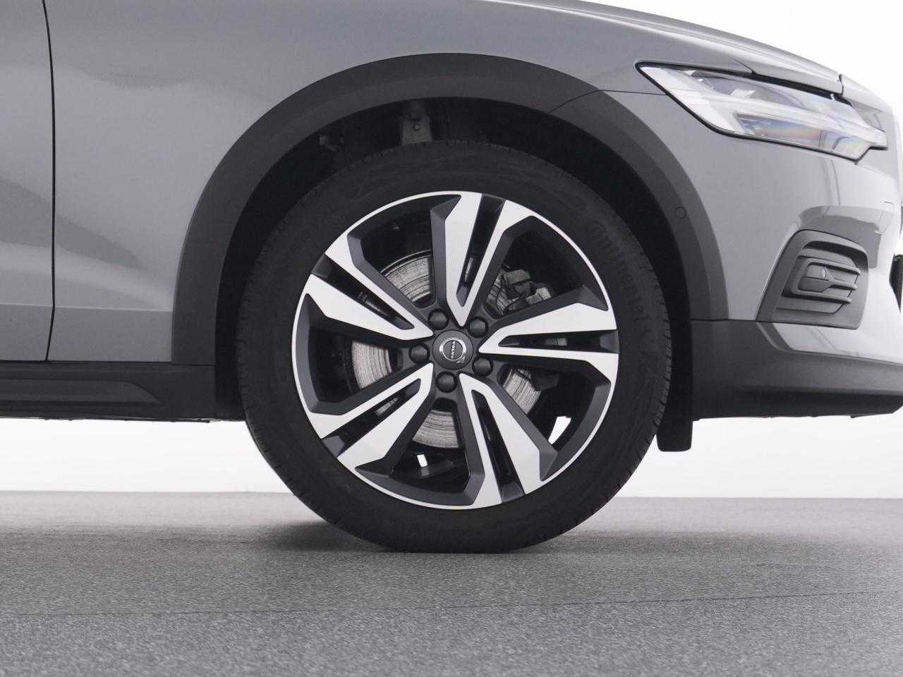 Volvo V60 Cross Country – Bild 22