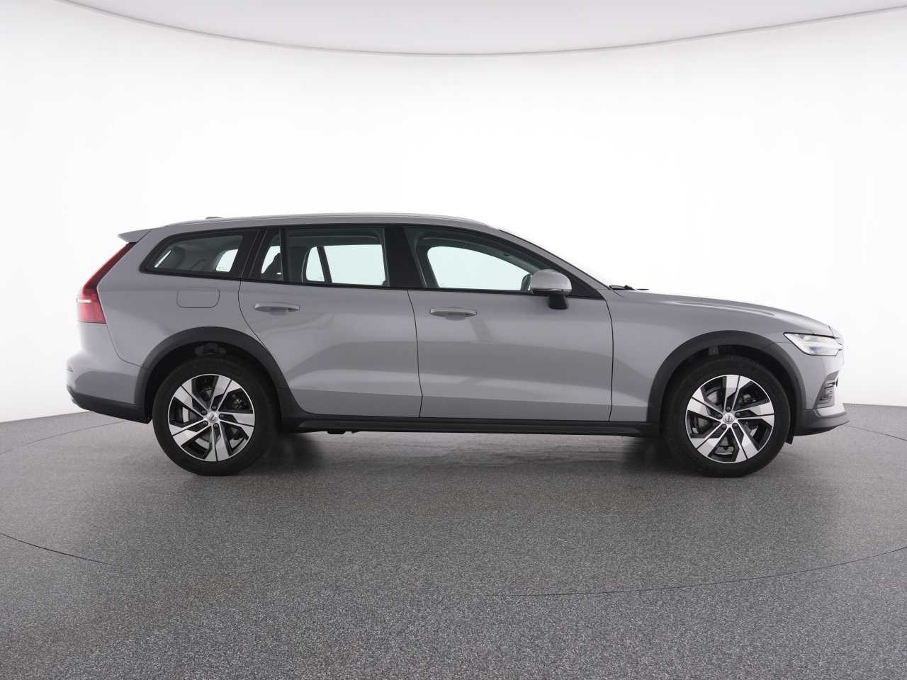 Volvo V60 Cross Country – Bild 12
