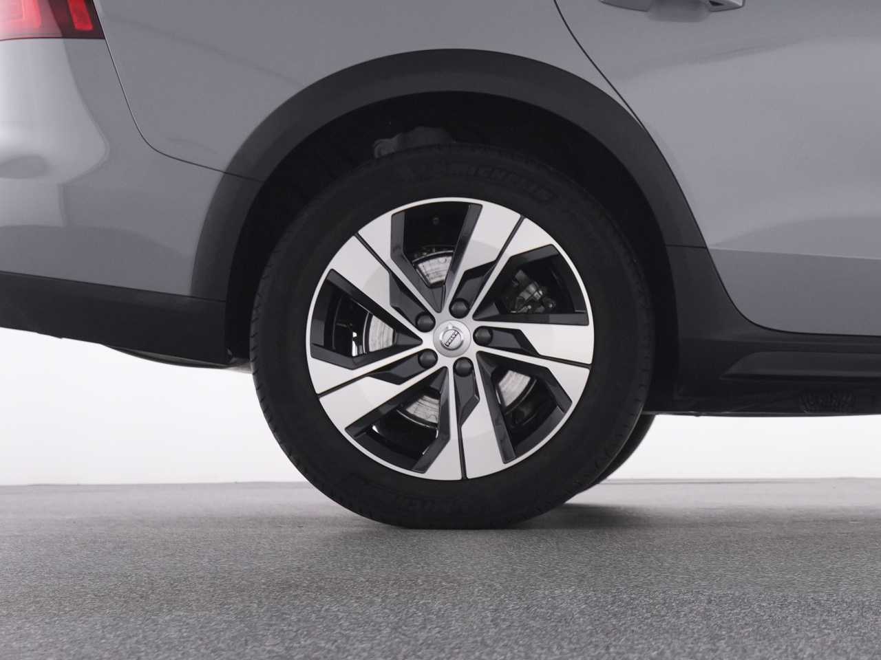 Volvo V60 Cross Country – Bild 23