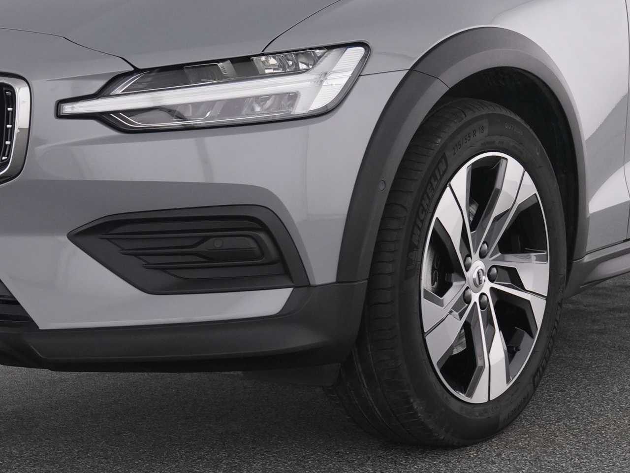 Volvo V60 Cross Country – Bild 9