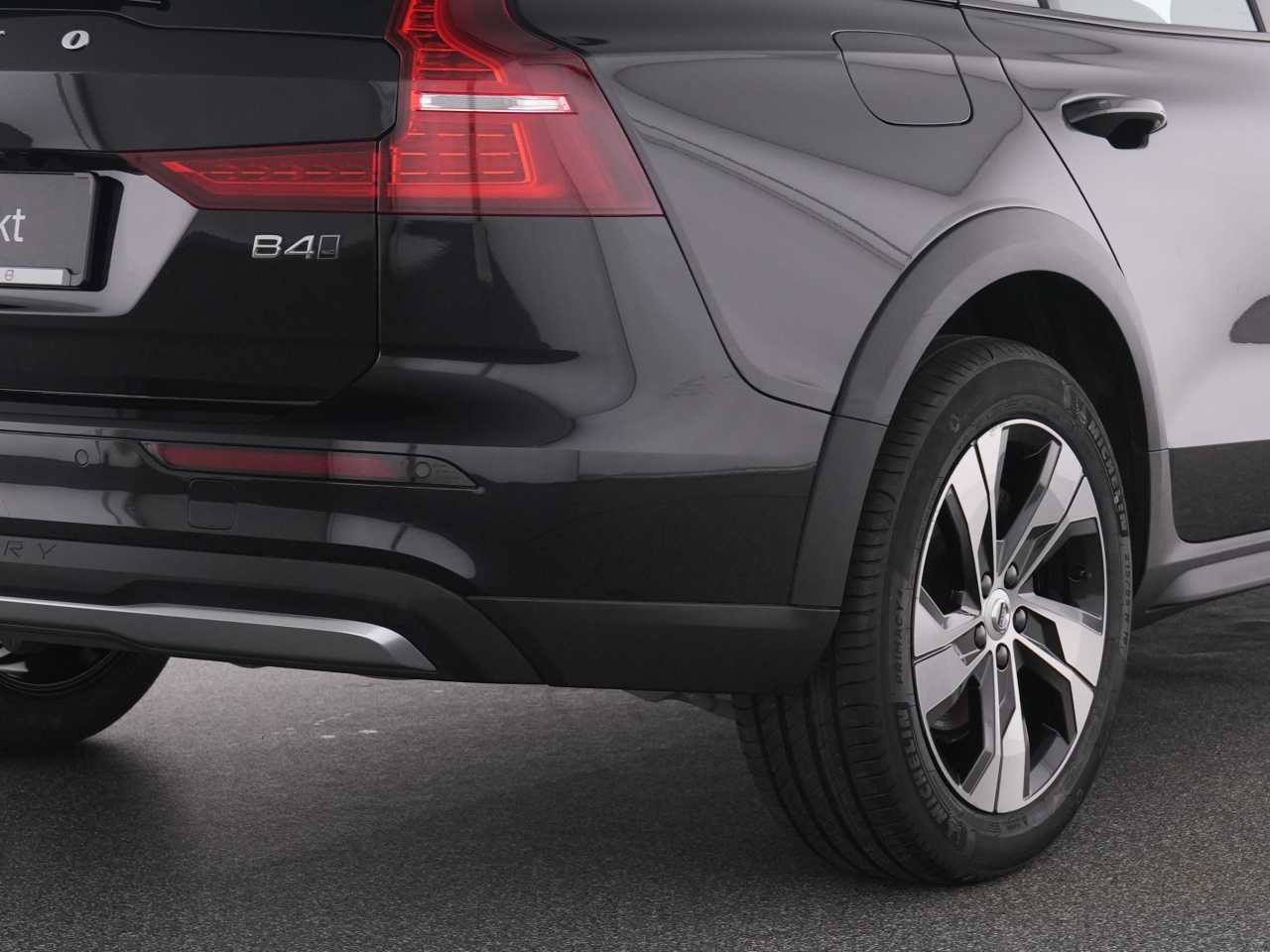 Volvo V60 Cross Country – Bild 10