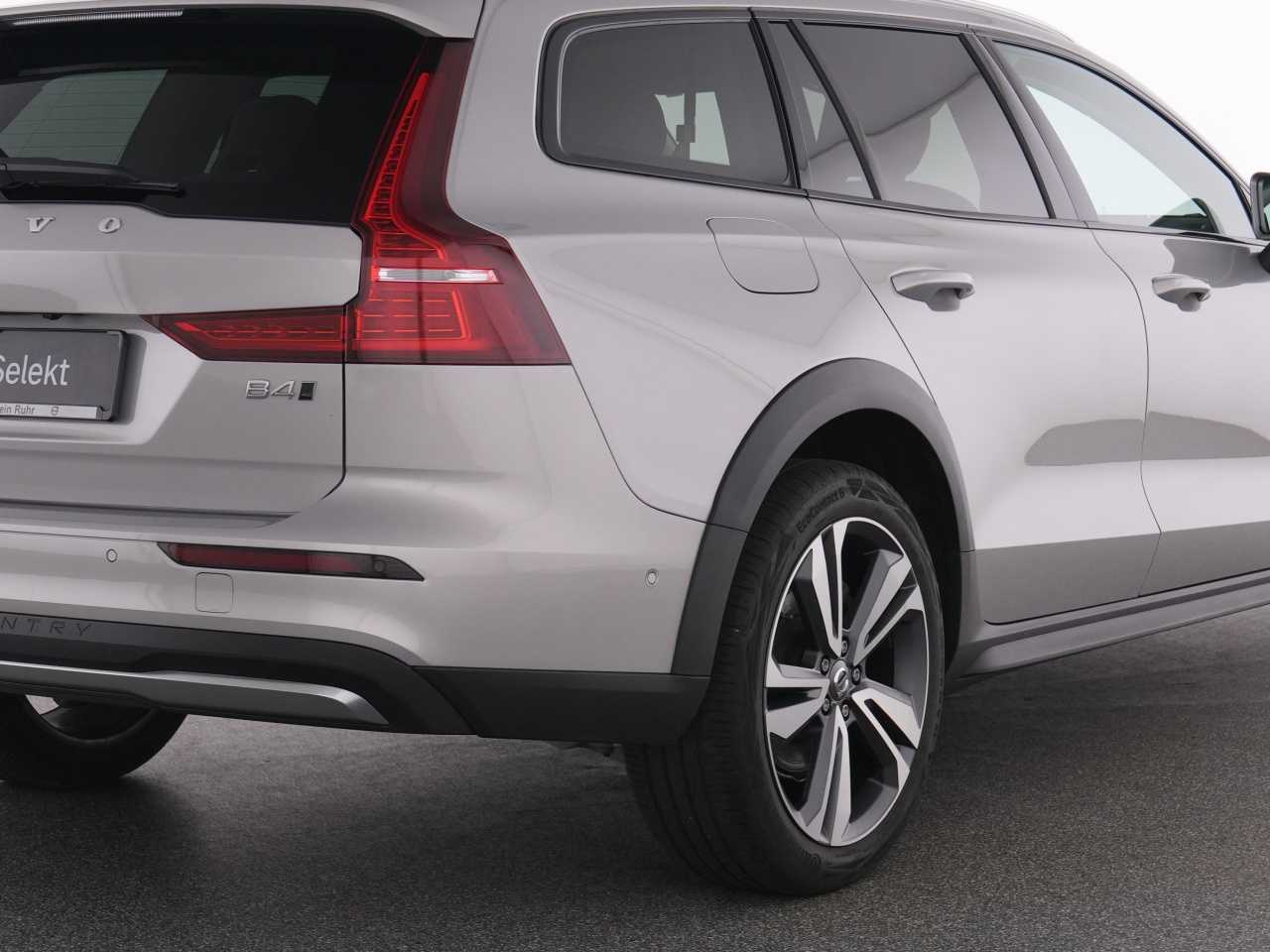 Volvo V60 Cross Country – Bild 10