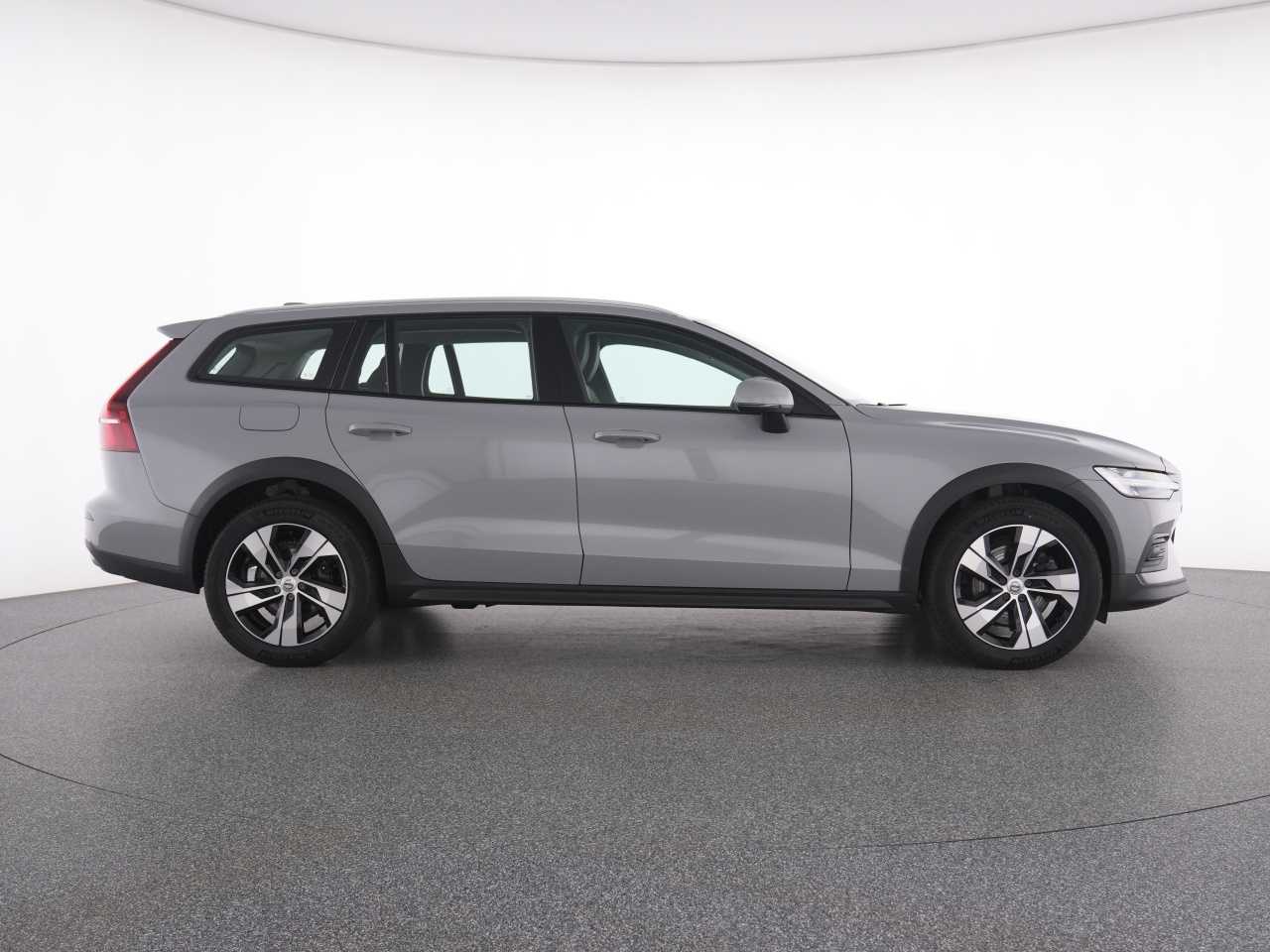 Volvo V60 Cross Country – Bild 11
