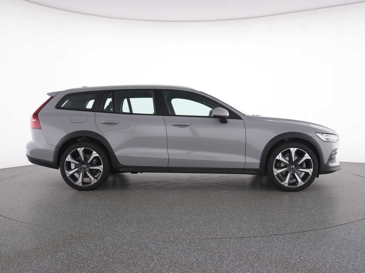 Volvo V60 Cross Country – Bild 12