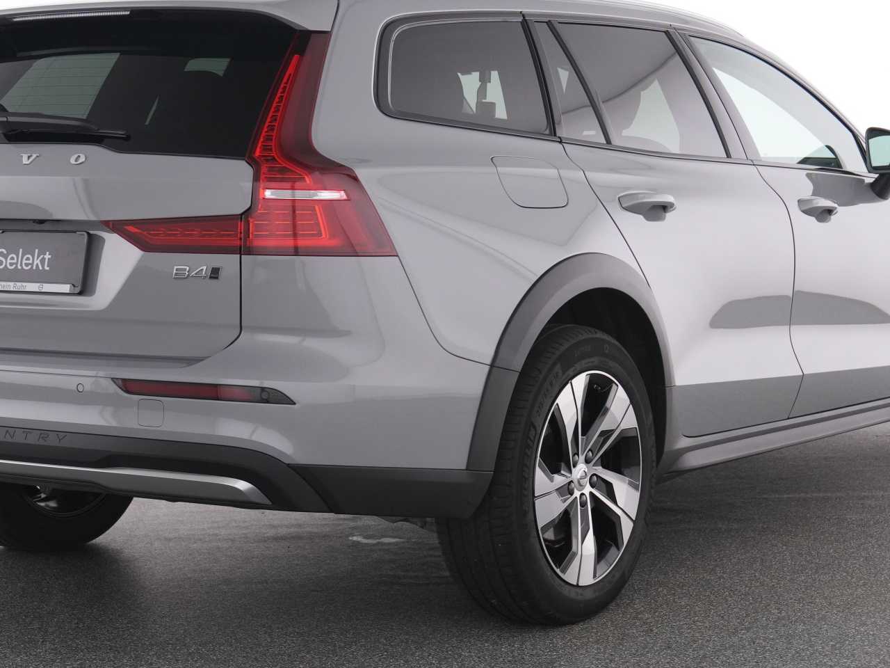 Volvo V60 Cross Country – Bild 10