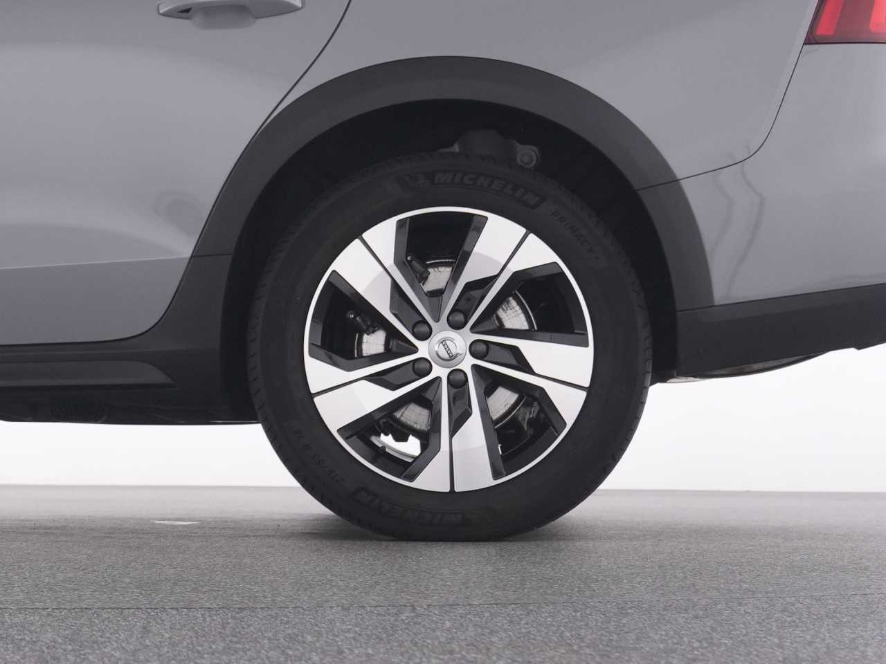 Volvo V60 Cross Country – Bild 21