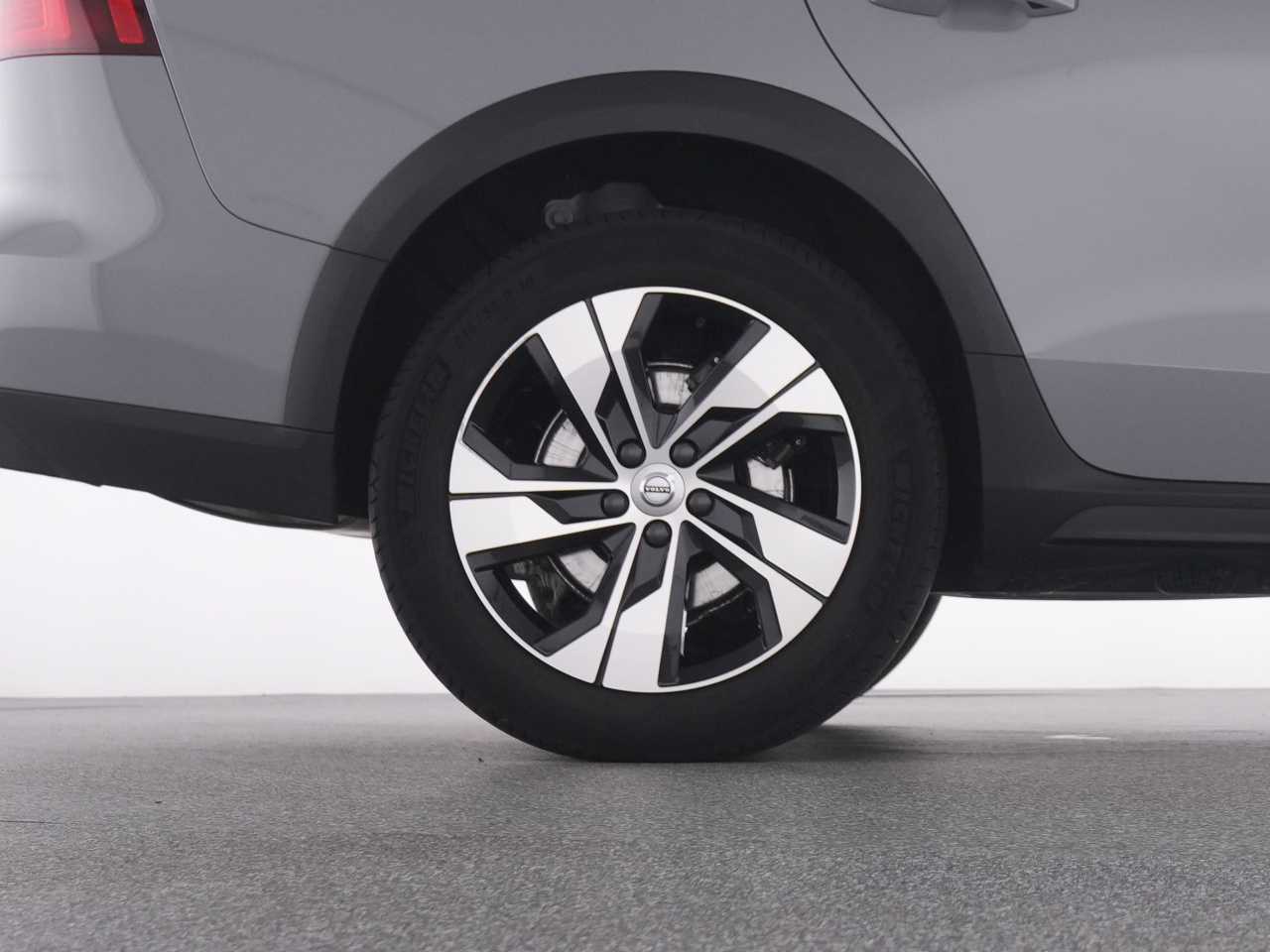 Volvo V60 Cross Country – Bild 23