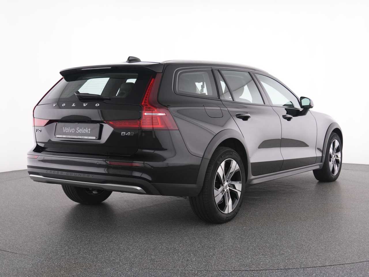 Volvo V60 Cross Country – Bild 3