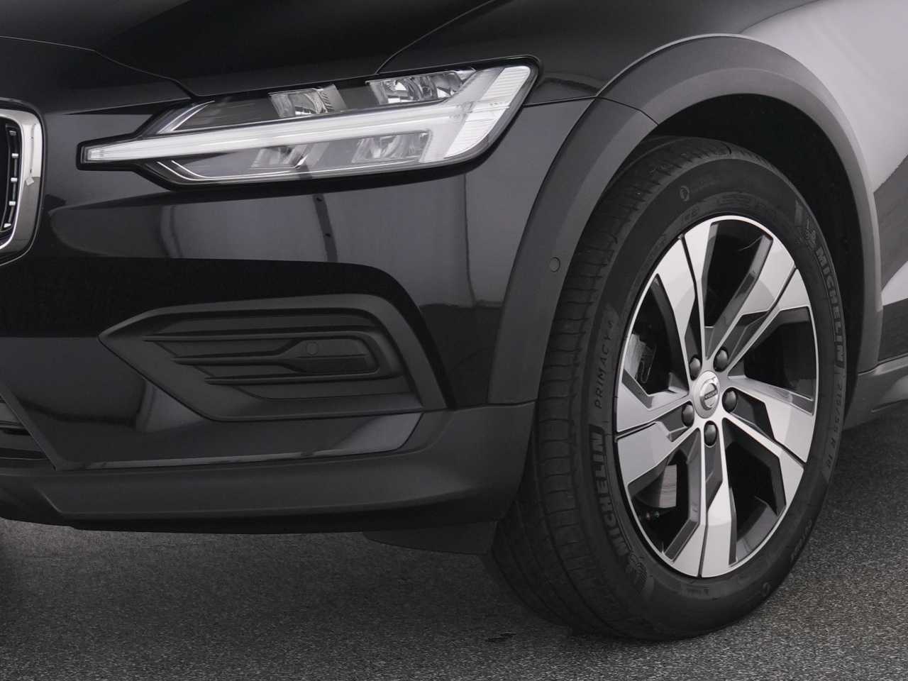 Volvo V60 Cross Country – Bild 9