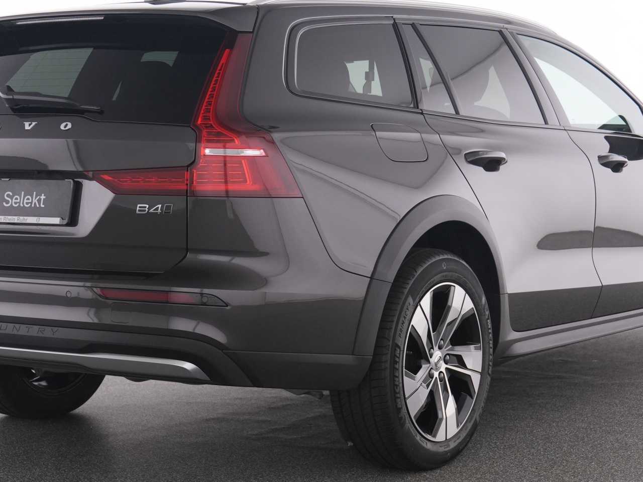 Volvo V60 Cross Country – Bild 10