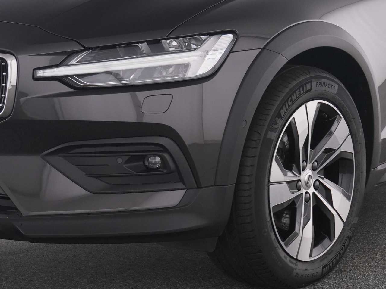 Volvo V60 Cross Country – Bild 9